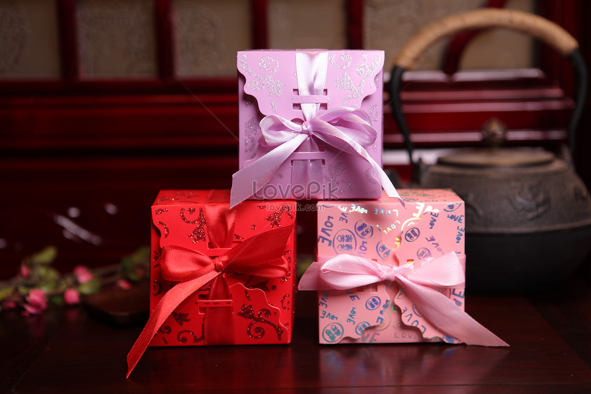 Birthday Gift Box at Rs 999/piece | Gift Packaging Box in Raigarh | ID:  18688008148
