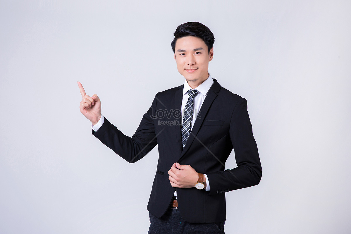 Fashion Business Men Smile To Introduce Gestures Picture And HD Photos ...