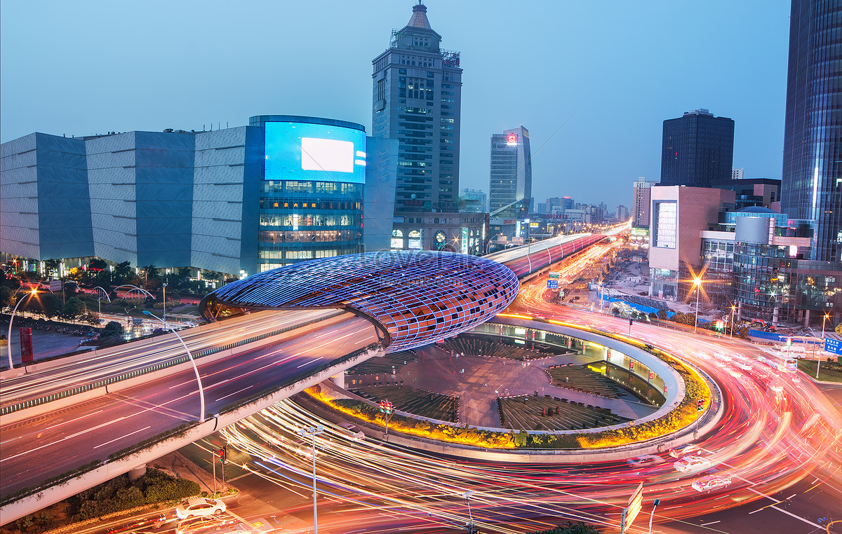 Heavy Traffic On The Street Picture And HD Photos | Free Download On ...