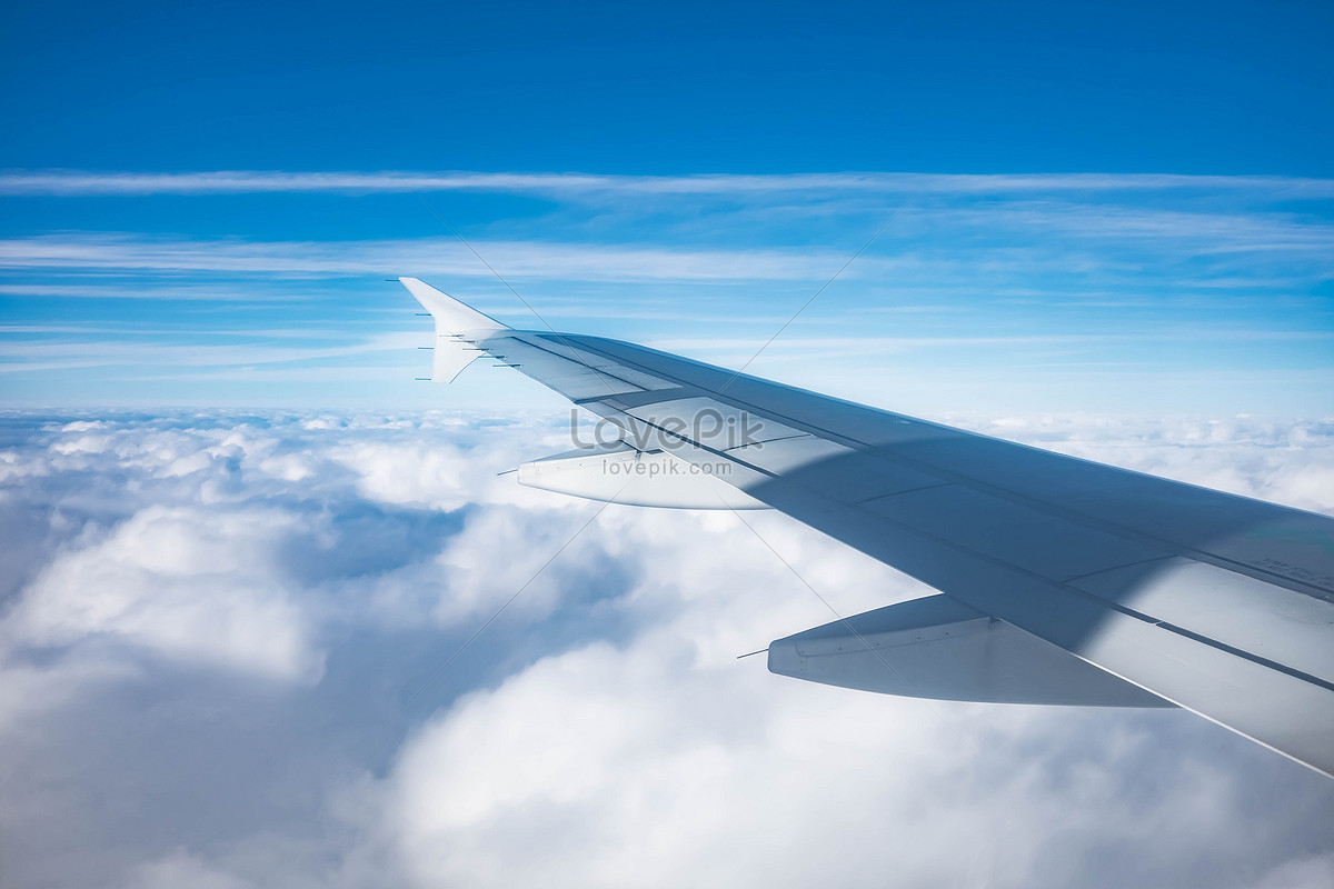 Bầu trời cánh máy bay là một điểm nhấn đáng để khám phá và tận hưởng trên dòng chảy cuộc sống. Mỗi lần quăng tấm vé, những chuyến bay trên trời xa mời gọi bạn đến với nét độc đáo và hấp dẫn đó.