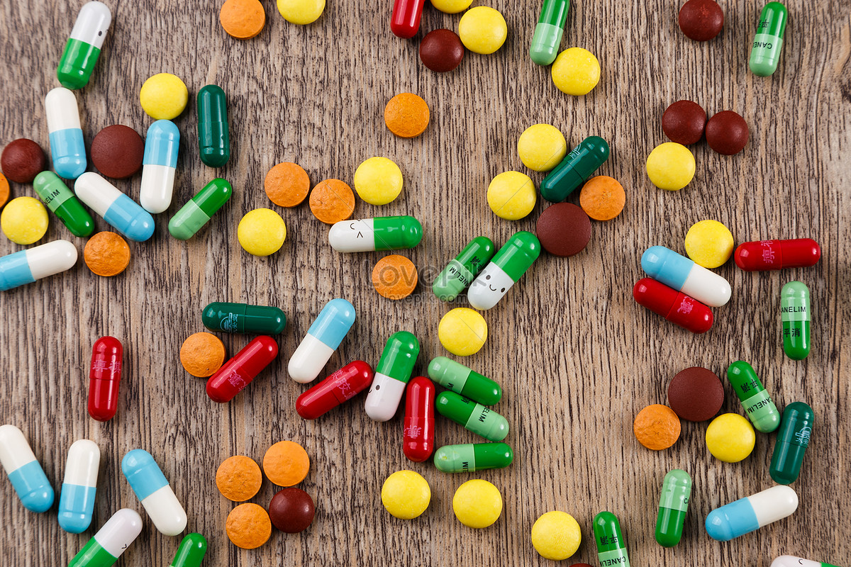 Как называется разноцветные таблетки. Цветные таблетки. Разноцветные капсулы. Лекарства в разноцветных капсулах. Антибиотик разноцветные таблетки.