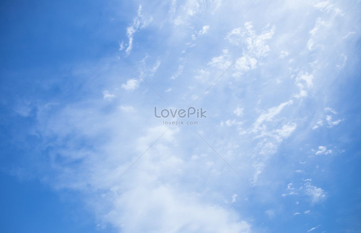 Солнечный день, голубое небо, белый фон изображение_Фото номер  500405373_JPG Формат изображения_ru.lovepik.com