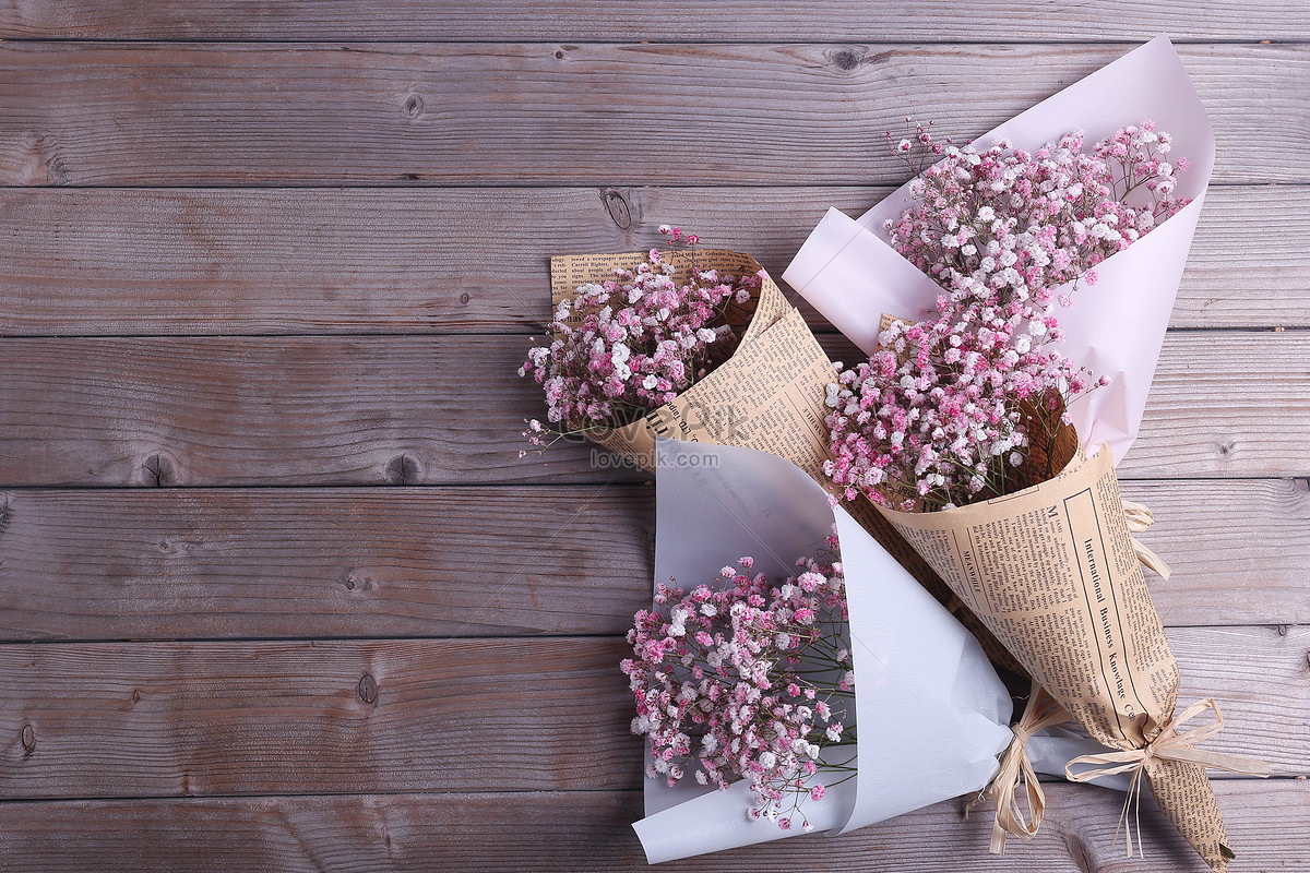 Very Pretty Bouquet Of Miniature Flowers In Square Format Stock Photo -  Download Image Now - iStock