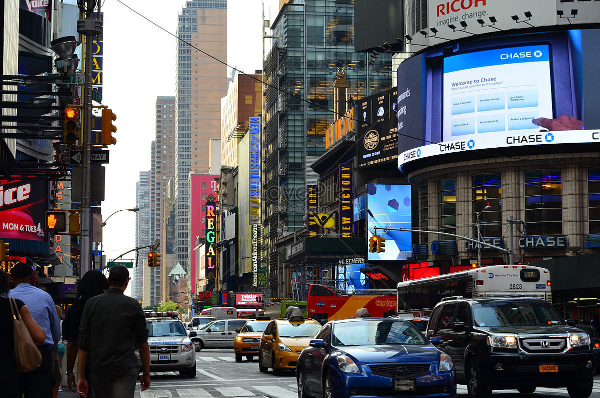 Những khung cảnh đường phố New York tràn đầy sự sống động và phóng khoáng sẽ đem lại cho bạn một trải nghiệm đầy mới mẻ. Hãy để hình ảnh giúp bạn khám phá những góc khuất nơi đây, từng ngõ ngách và cả những địa điểm du lịch nổi tiếng nhất thành phố.