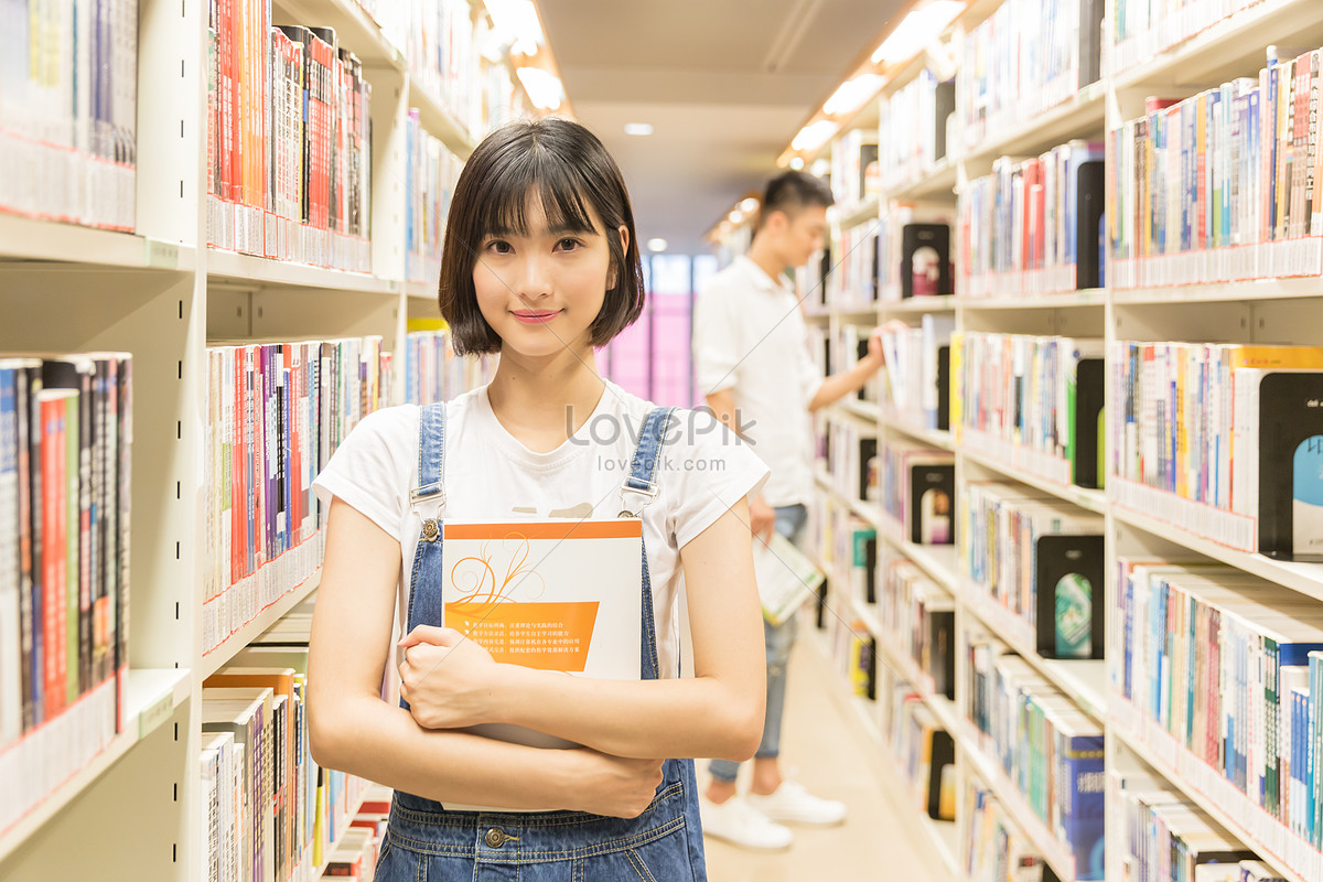 Ученик книжный магазин