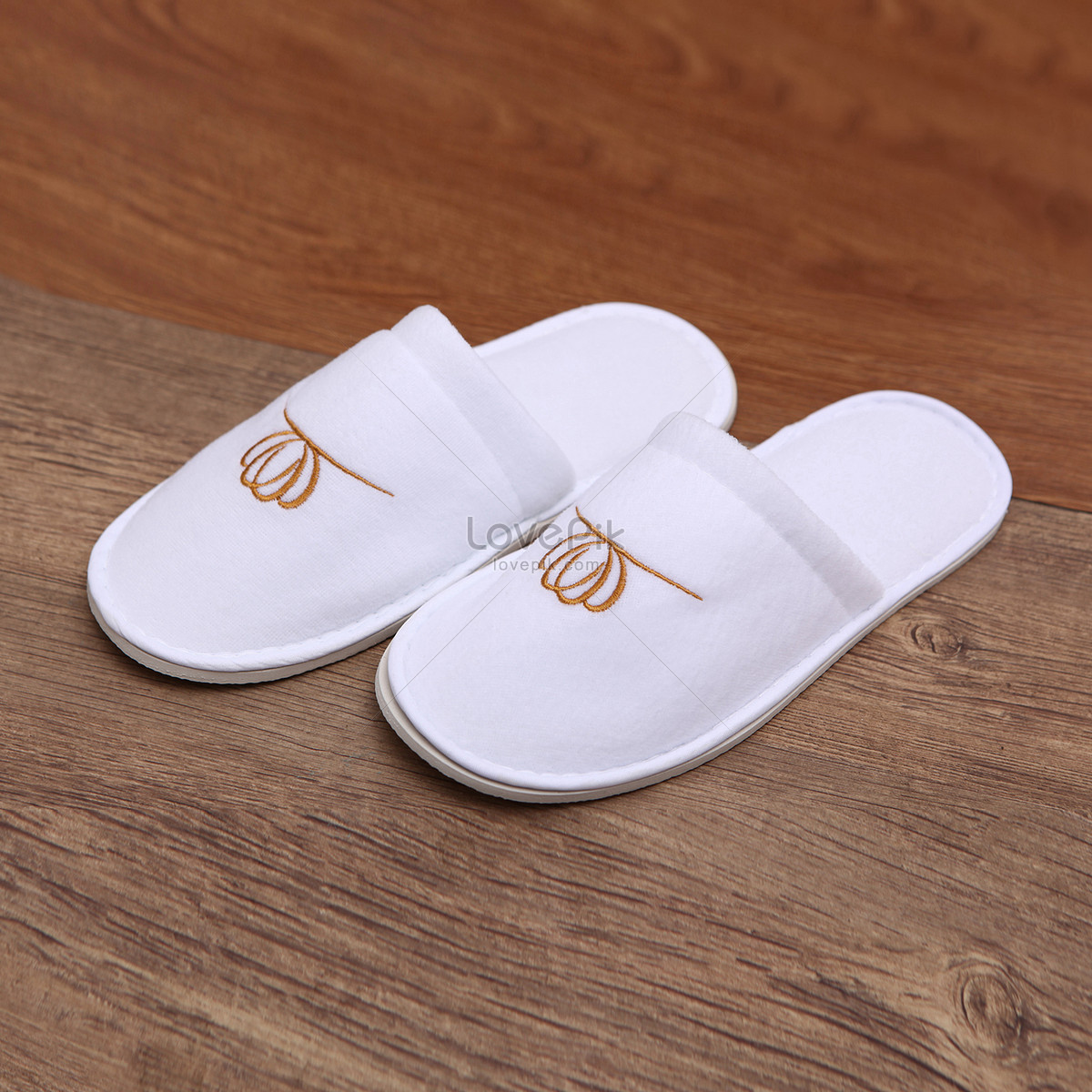 Hotel slippers clearance free