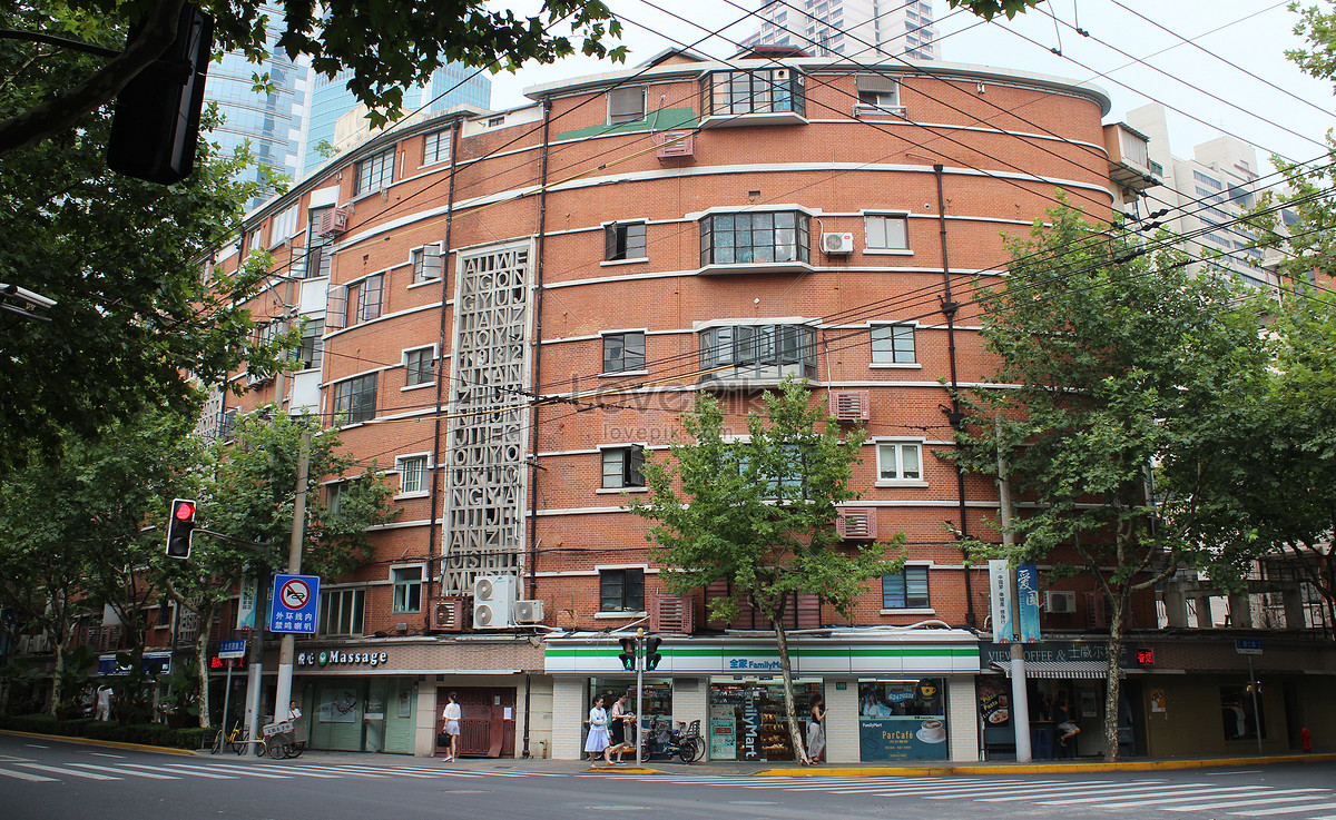 Old Buildings In Shanghai Picture And HD Photos | Free Download On Lovepik