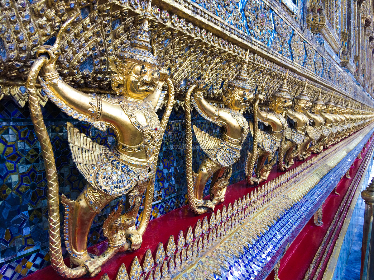 The King Kong Of The Grand Palace In Thailand Picture And HD Photos ...