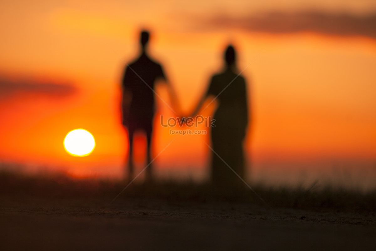 夕陽晚霞下的情侶圖片素材-JPG圖片尺寸5616 × 3744px-高清圖案500739986-zh.lovepik.com