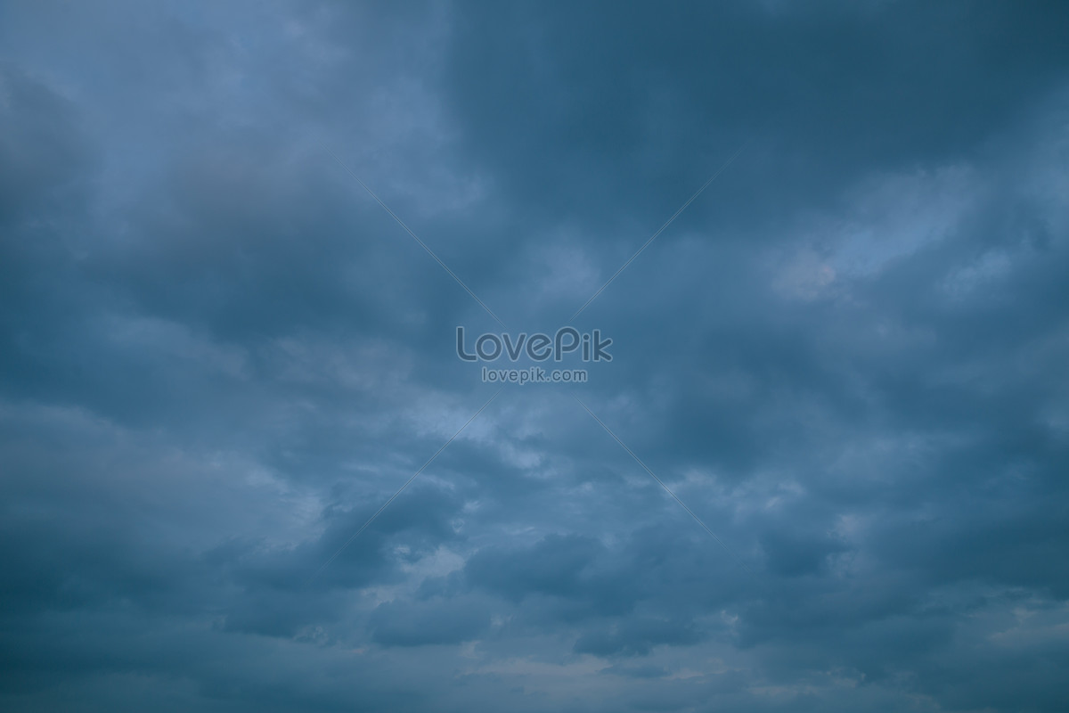 Dark Clouds In The Sky Picture And HD Photos | Free Download On Lovepik