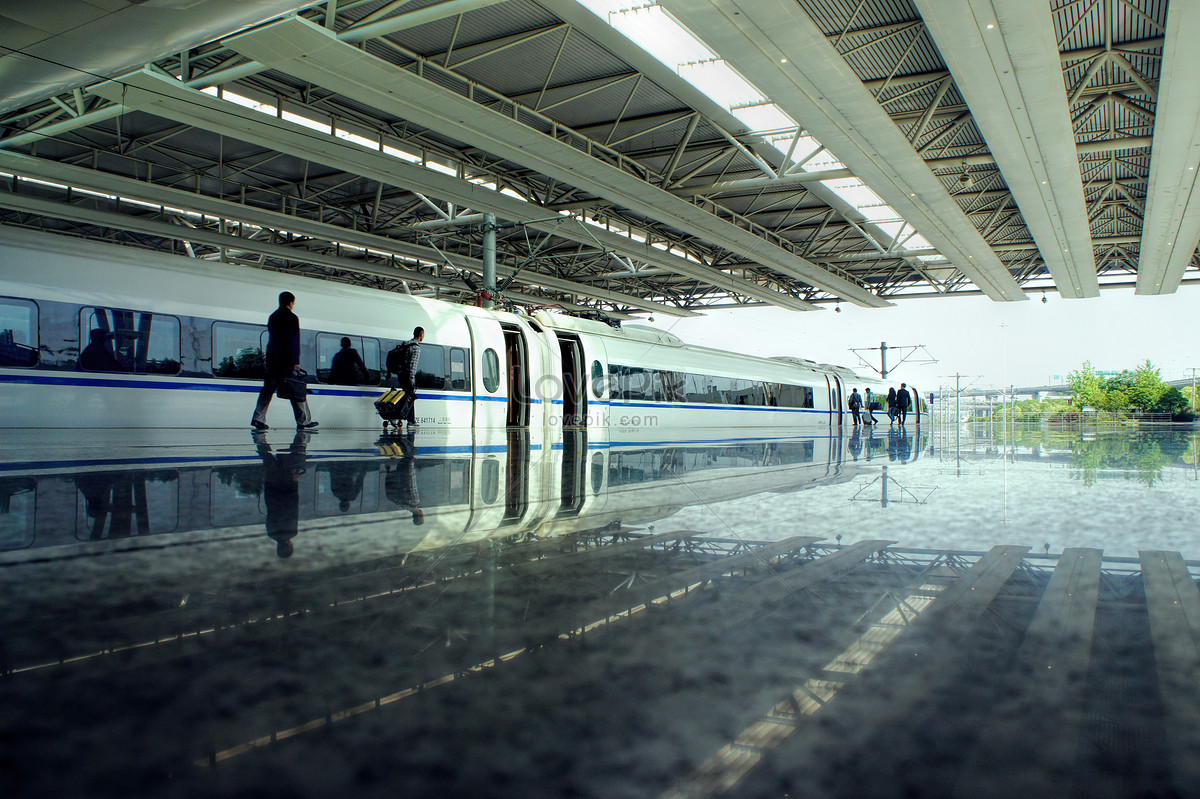 High Speed Railway Station Picture And HD Photos | Free Download On Lovepik