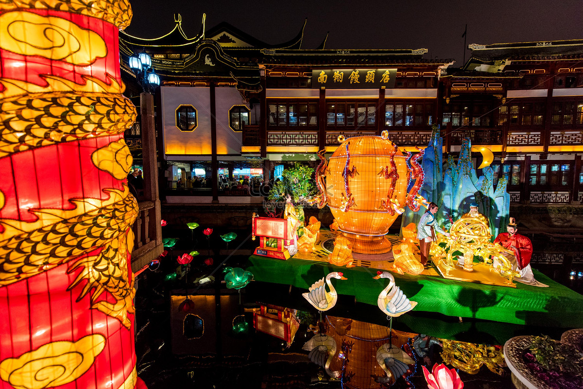 Nanxiang Steamed Bread Shop Of Yuanxiao Lantern Festival In Yuyu ...