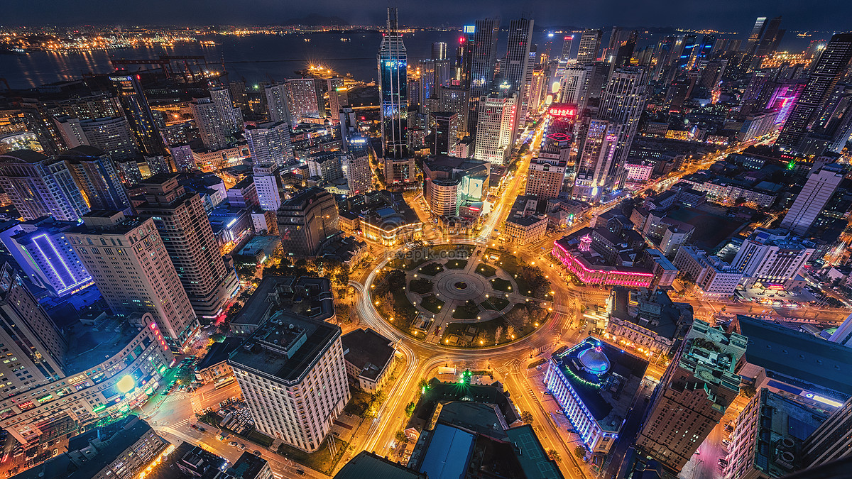 Zhongshan province. Zhongshan Square Далянь. Площадь Чжуншань. Далянь 2023. Далянь ночью.