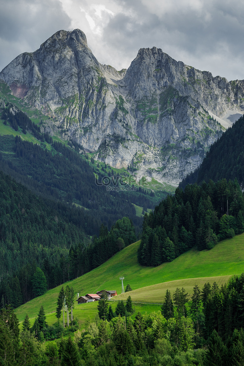 Thụy Sĩ là một trong những điểm đến hàng đầu khi nói đến du lịch châu Âu. Với những dãy núi cao ngất, những thác nước đẹp tuyệt vời và những ngôi làng cổ kính, chuyến đi đến Thụy Sĩ sẽ bớt nhàm chán hơn nhờ vào ảnh phong cảnh châu Âu.