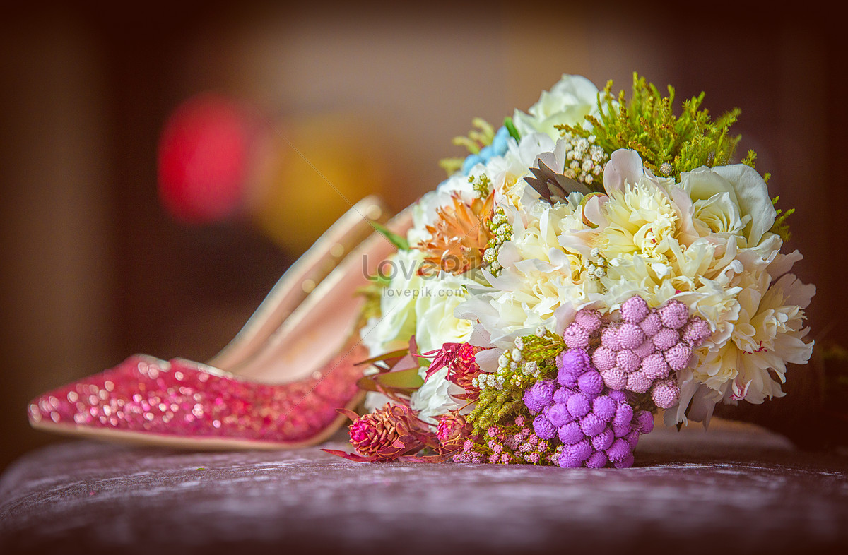 Wedding Flowers And Wedding Shoes Picture And HD Photos | Free Download