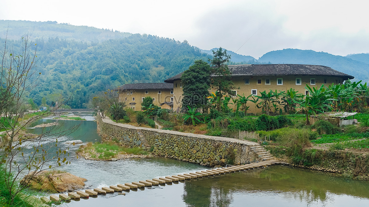 Yongding Earth Building In Fujian Province Picture And HD Photos | Free ...