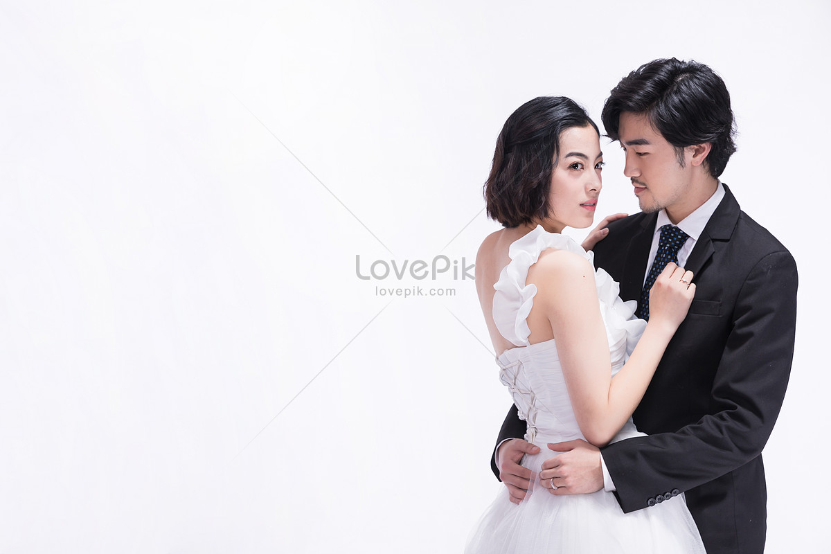 lovepik a young couple in a western dress picture 500810694