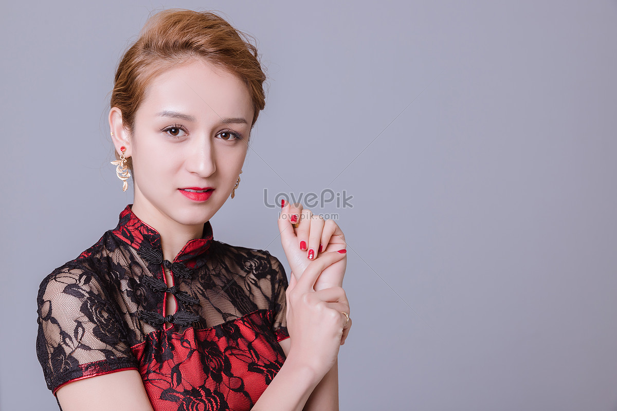 Elegant Cheongsam Beauty Model Picture And HD Photos | Free Download On ...