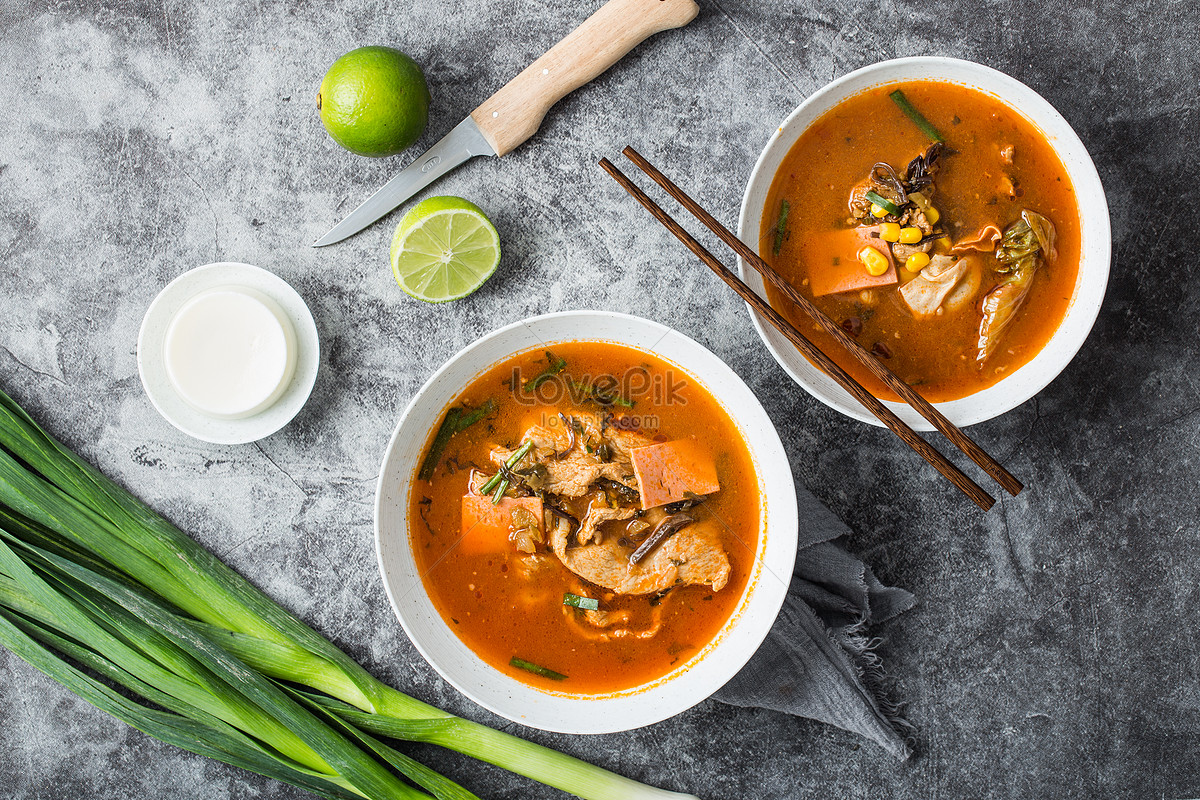 Суп скисает в холодильнике. Лягушачий суп. Суп из лягушек. Sweet Sour Soup. Французский суп из лягушек картинки.