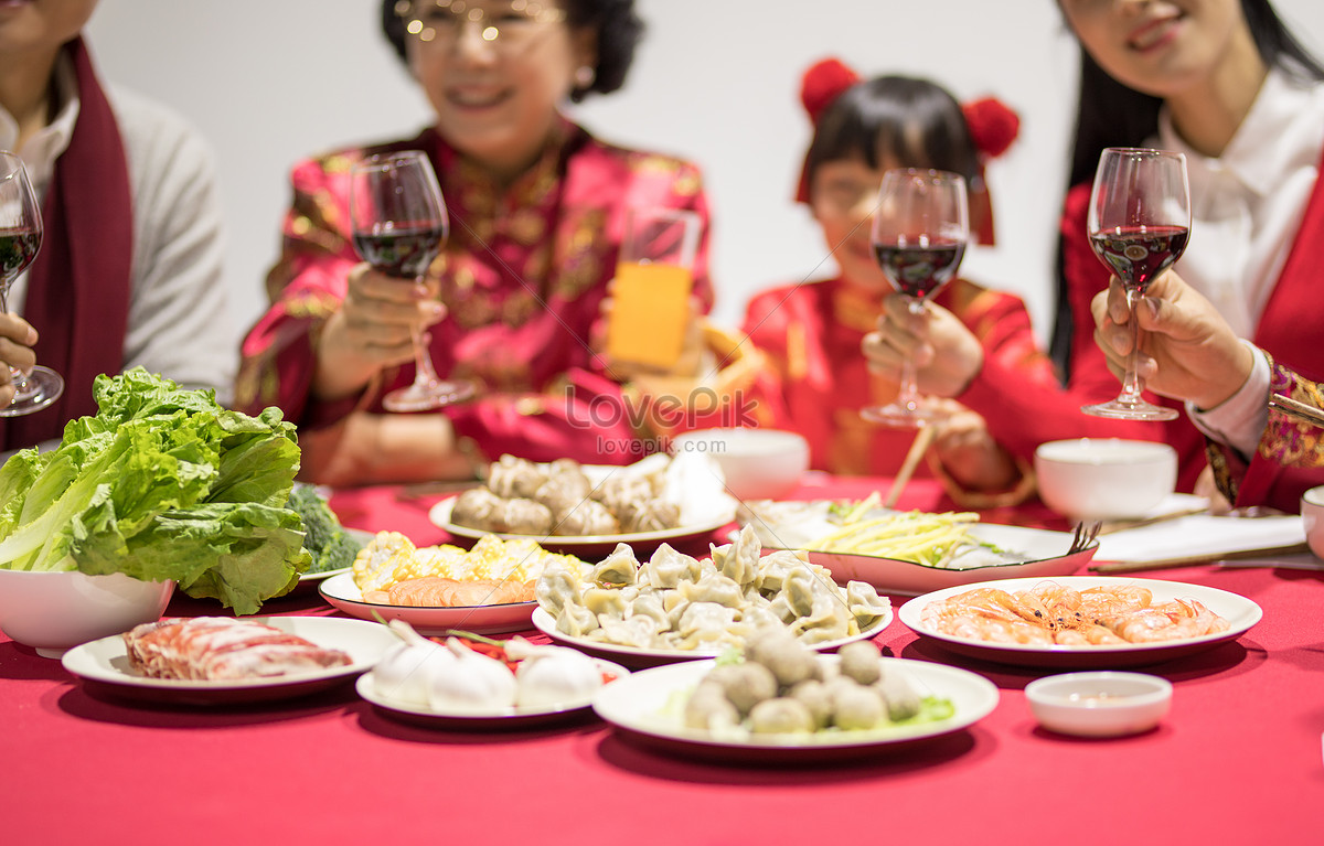 The New Years Eve Dinner The Reunion Dinner And A Toast To The C