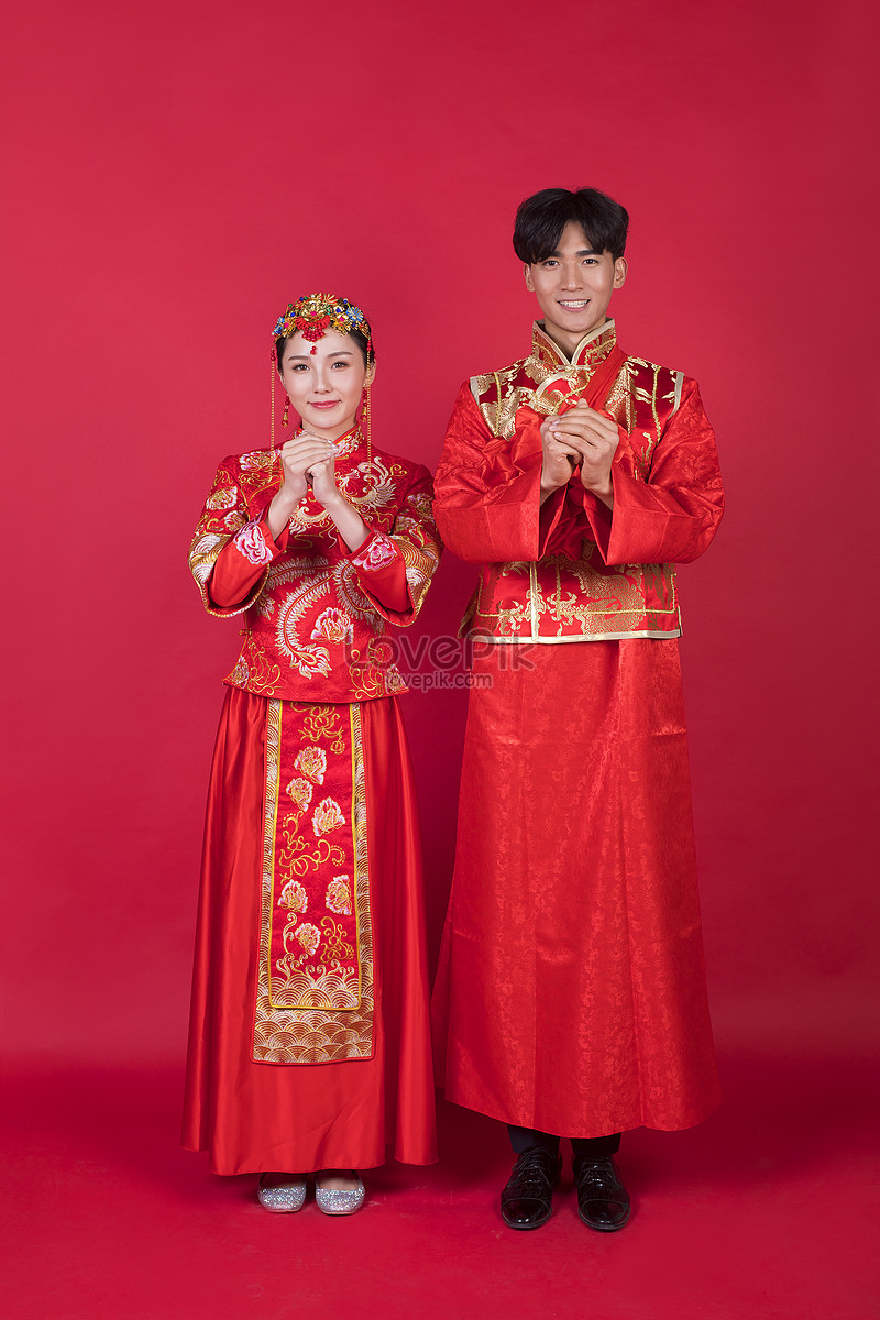 Hôn Nhân Truyền Thống Trung Quốc - một trong những giá trị nền văn hoá Trung Hoa. Chụp ảnh cưới theo phong cách truyền thống Trung Quốc sẽ mang lại cho bạn những bức ảnh đầy cảm hứng và sâu sắc về tình yêu, đồng thời giúp bạn trân trọng những giá trị truyền thống.