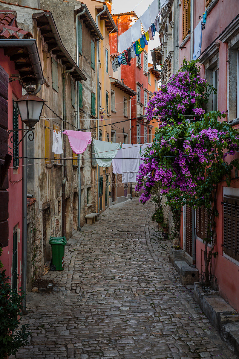 picturesque europe alleyway