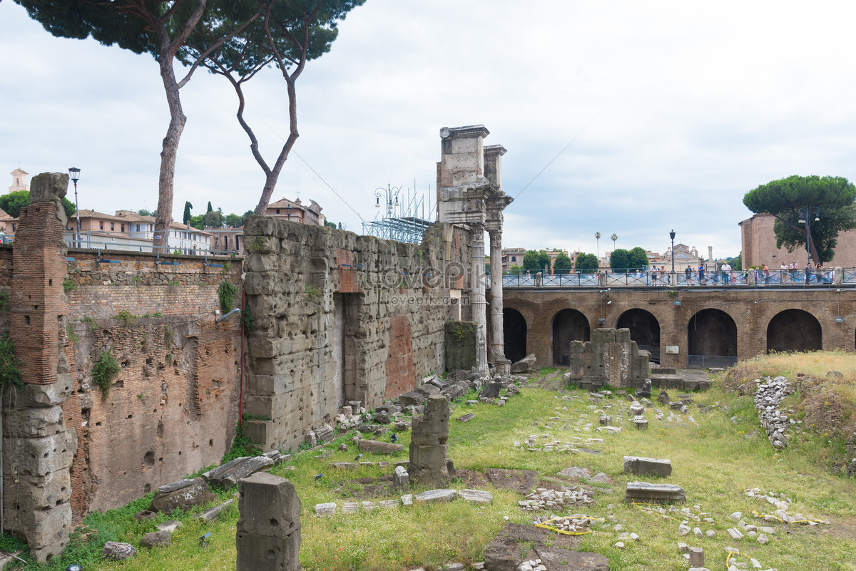 Ancient Roman Architecture Site In Italy Picture And HD Photos | Free ...