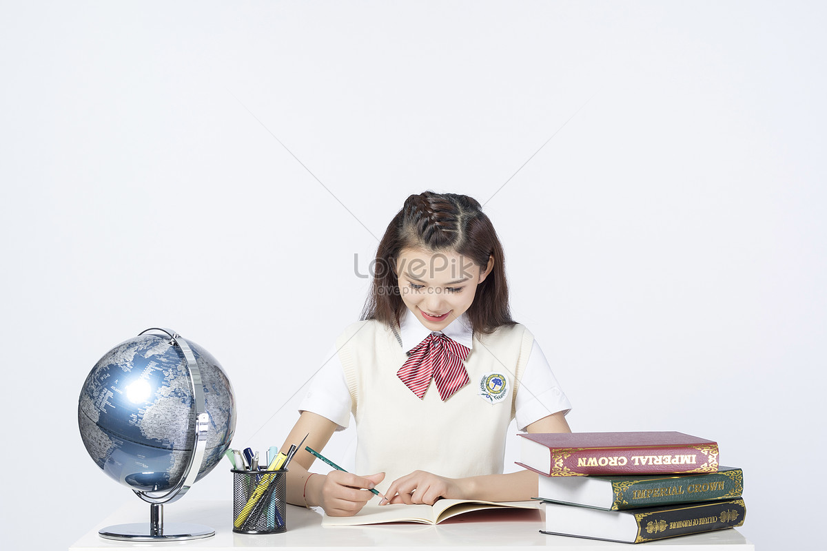 mujer estudiando