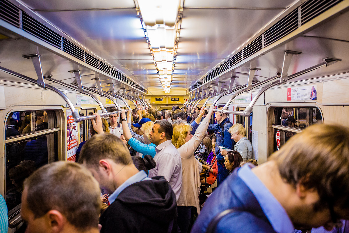 Общественное метро. Айс метро. Метро в России на английском.