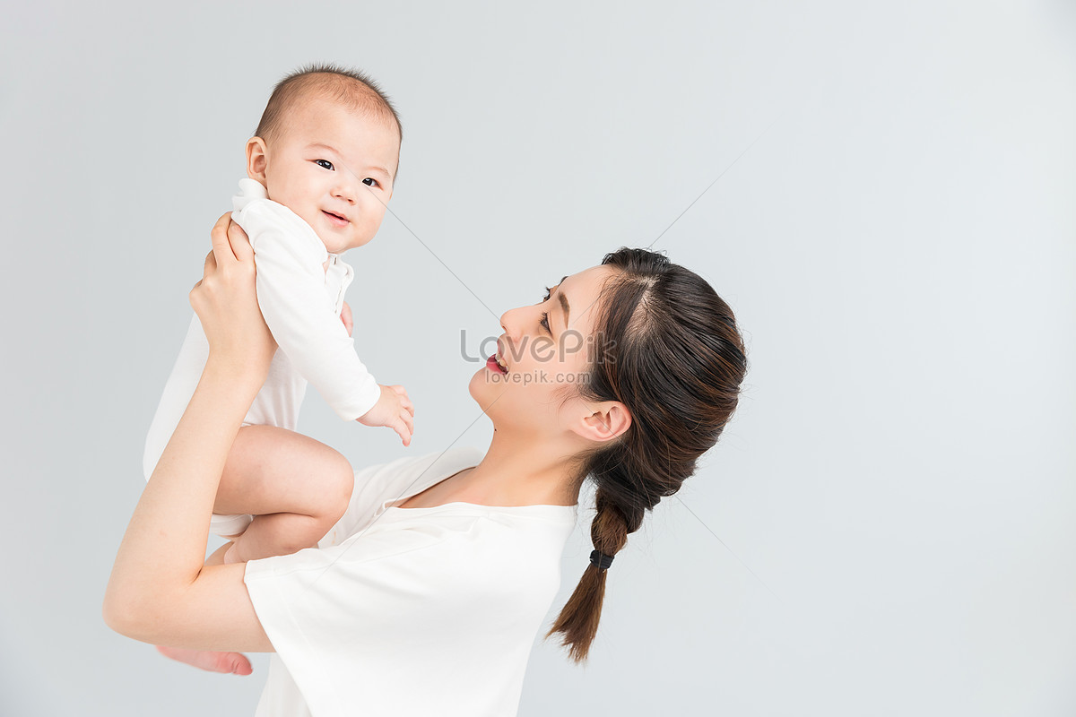 Mothers And Babies Raise Their Babies Picture And HD Photos | Free ...