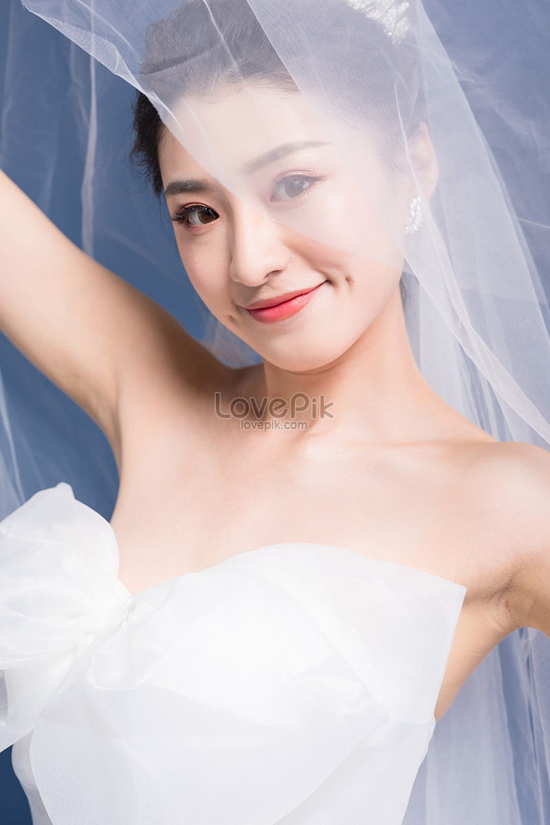 The Bride Wore A White Veil Picture And HD Photos