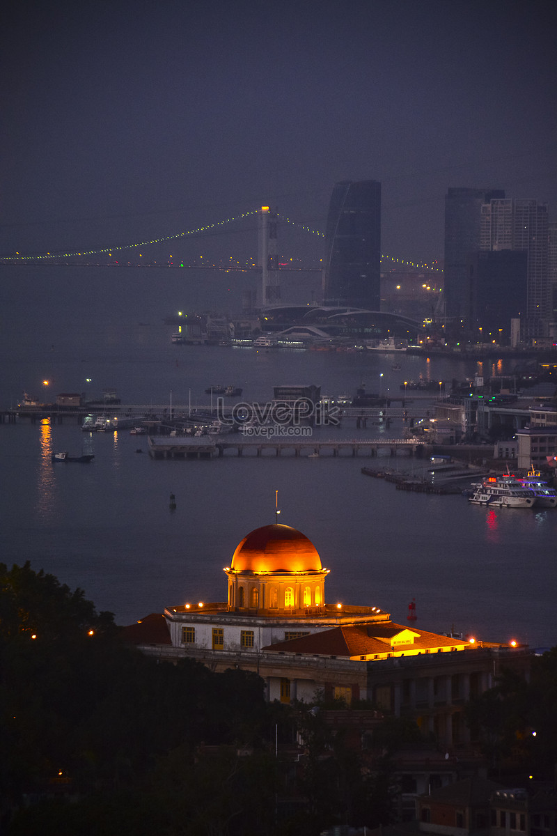 鼓浪嶼日光巖遠眺廈門夜景圖片素材-JPG圖片尺寸4000 × 6000px-高清圖案500901223-zh.lovepik.com