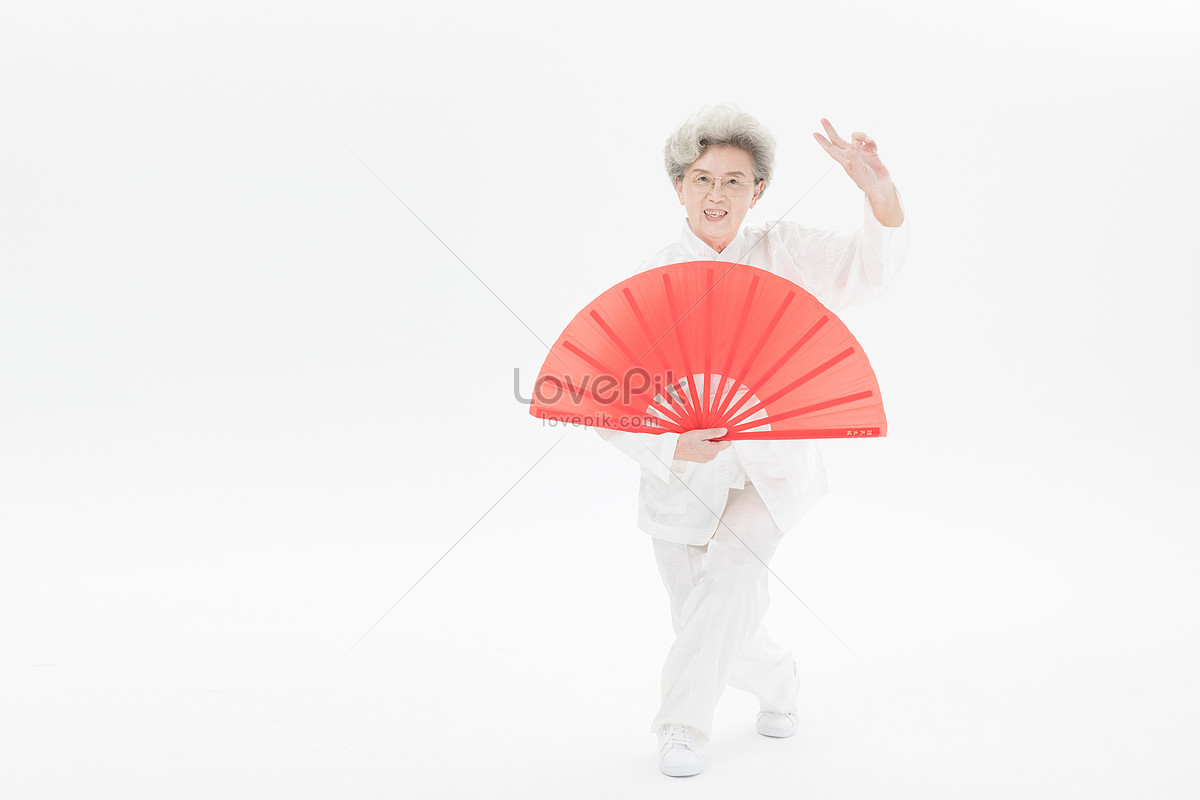 Old Age Kung Fu Fan Sports Picture And HD Photos | Free Download On Lovepik