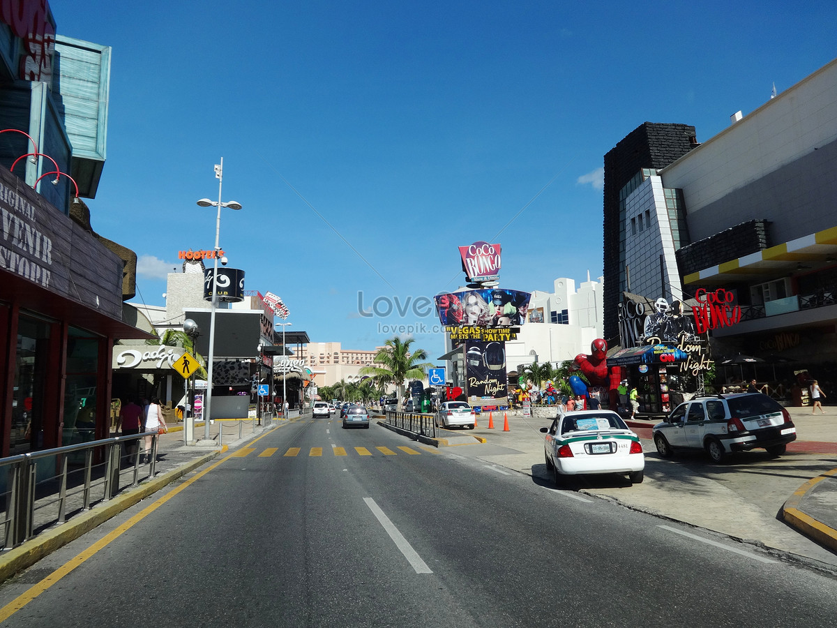 cancun street view