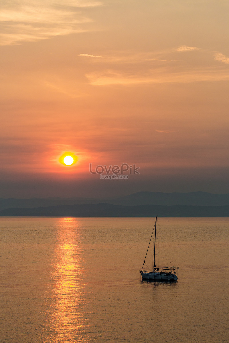 Восход солнца на море изображение_Фото номер 500999563_JPG Формат  изображения_ru.lovepik.com