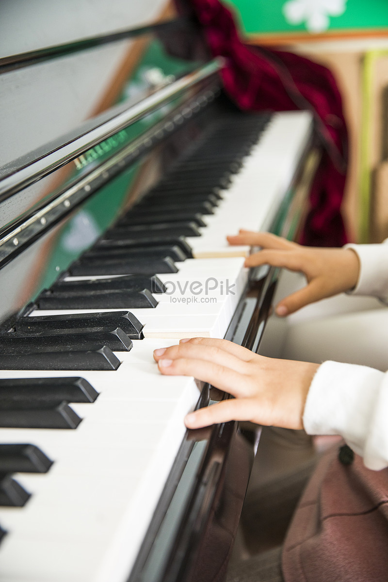 Children Play The Piano Picture And HD Photos | Free Download On Lovepik