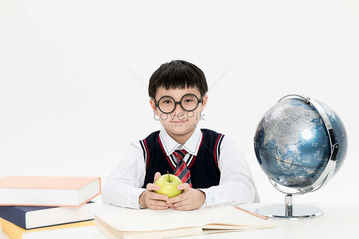 Children Studying Geography Picture And HD Photos | Free Download On ...