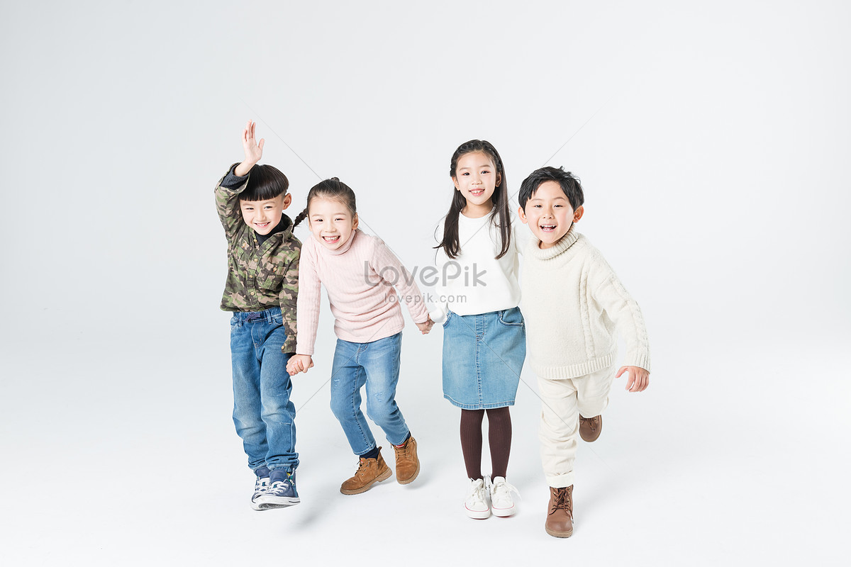 Children Walk Happily Hand In Hand Picture And HD Photos | Free ...