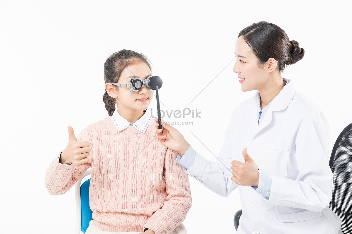 Doctors Give Visual Acuity Tests To Girls Picture And Hd Photos 