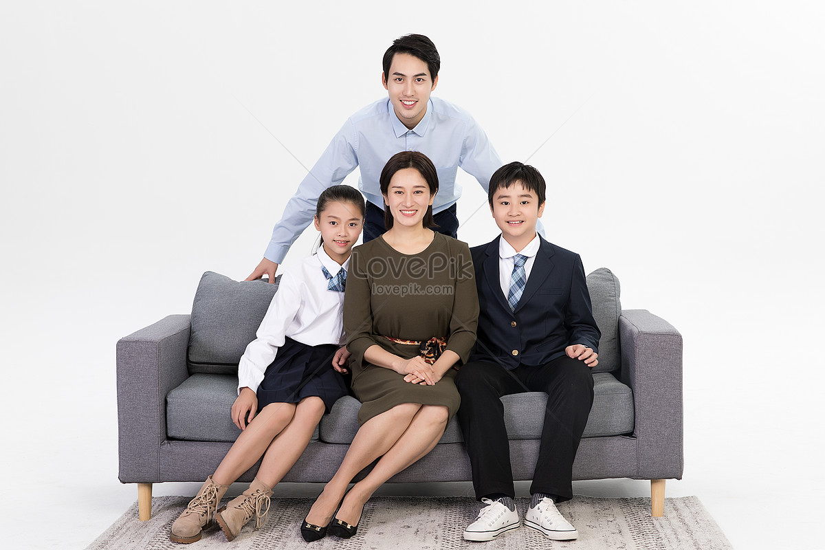 Семья кунгурцевых состоящая из четырех человек