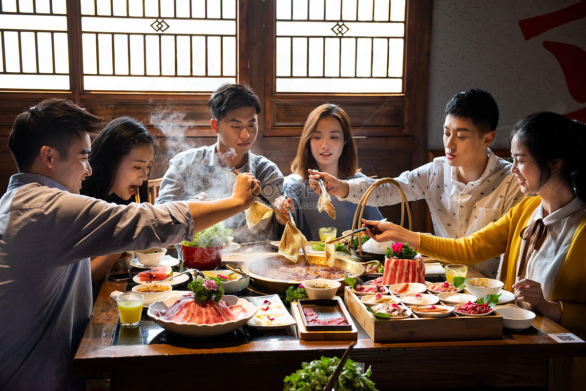 Party To Eat Hot Pot Picture And HD Photos | Free Download On Lovepik