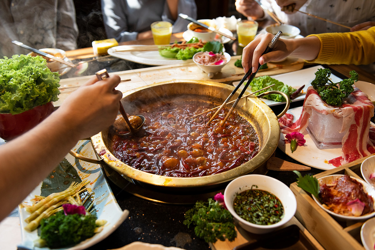 Perfect wrench Attendance Party To Eat Hot Pot Picture And HD Photos | Free Download On Lovepik