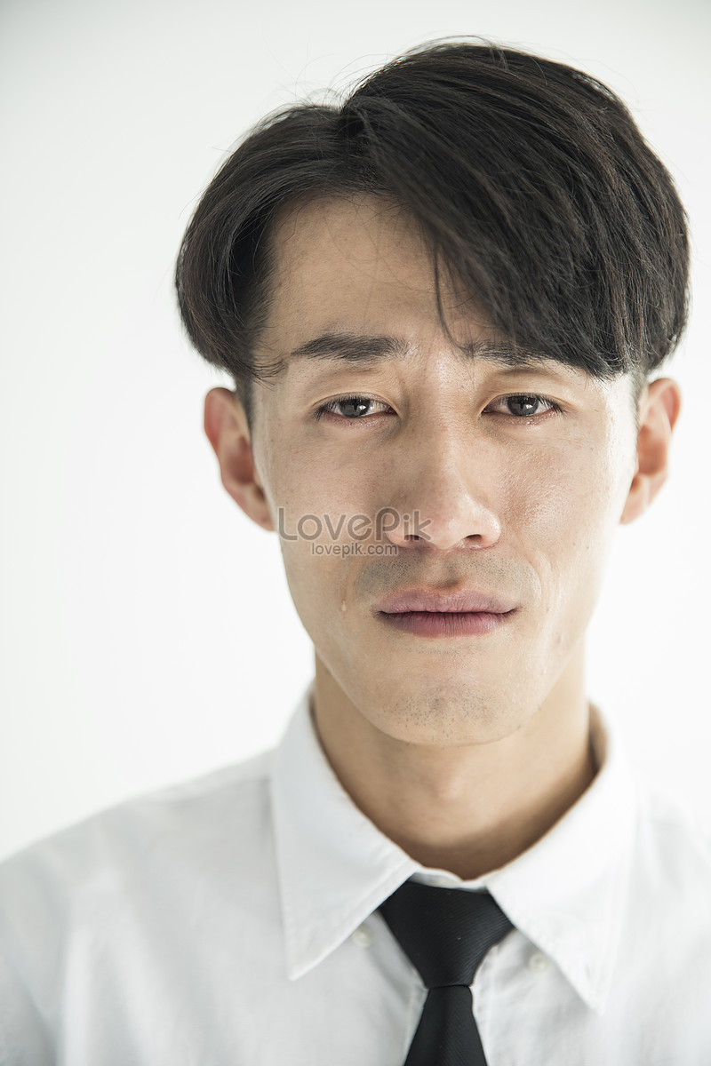 Professional Male Weeping Picture And HD Photos | Free Download On Lovepik