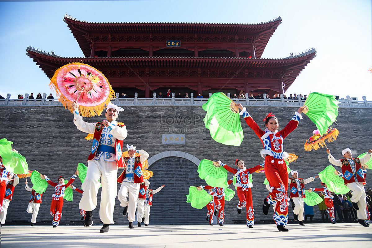 Yangko Dance In Yanan, Northern Shaanxi Picture And HD Photos | Free ...