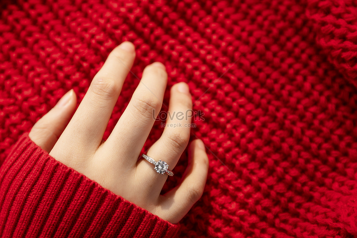 Кольцо valentines day ring роблокс на телефоне