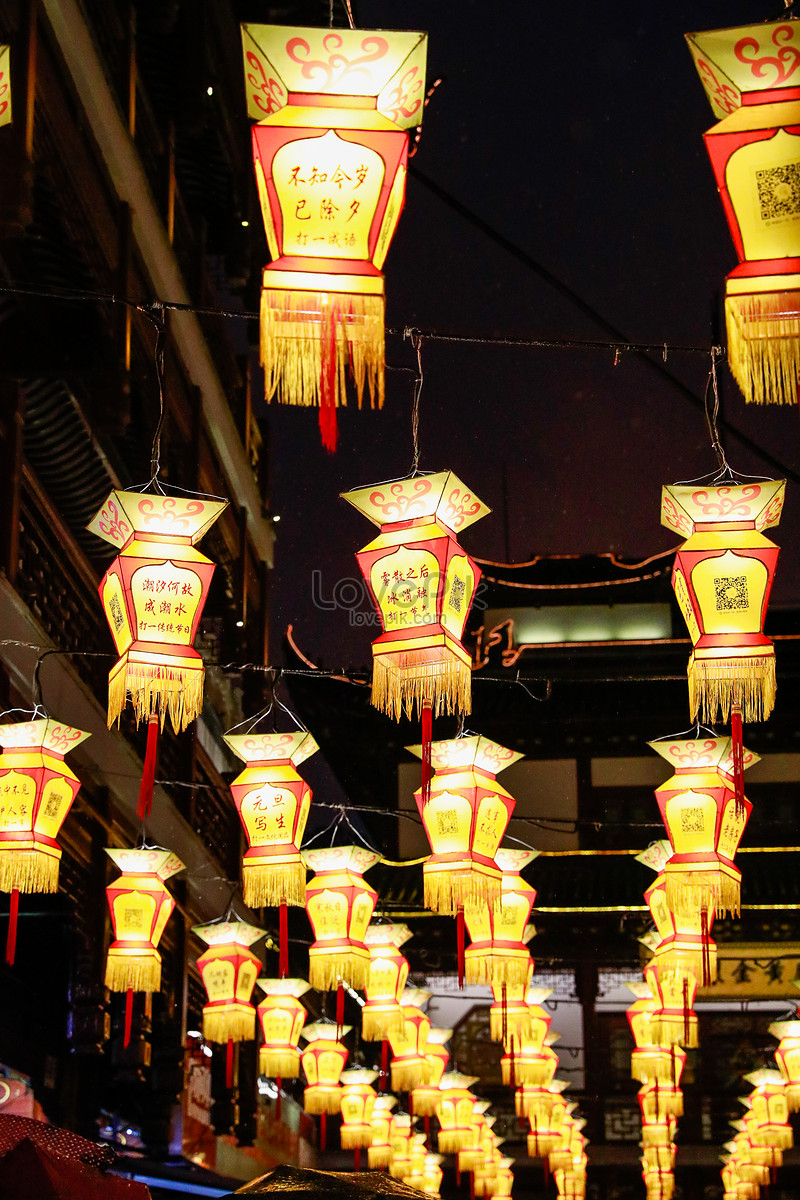 Lantern Lanterns In Town Gods Temple Lantern Festival Picture And HD ...