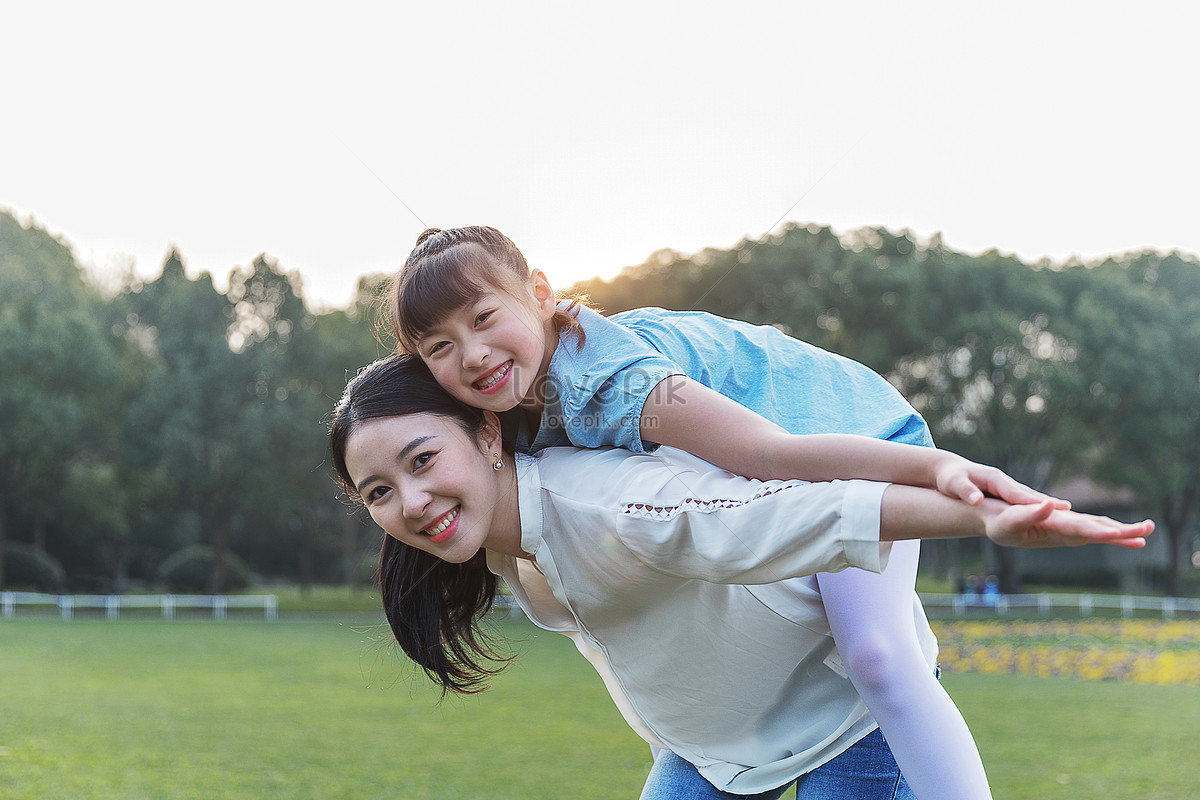 Ibu dan anak tiri. ЦЗО-юэцзы для молодой матери.