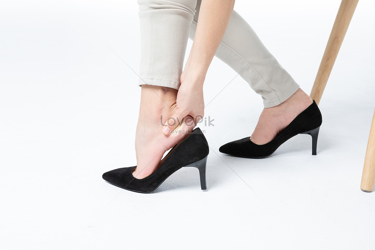High heels should be an employee's choice