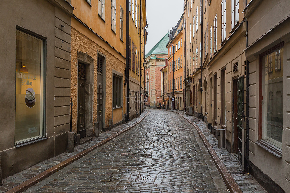 Stockholm: Thủ đô Stockholm của Thụy Điển được biết đến là một điểm đến đẹp, sang trọng và hiện đại. Tại đây, bạn sẽ được khám phá những địa điểm du lịch, quán cafe đặc trưng và thiết kế kiến trúc tiên tiến. Hãy xem hình ảnh liên quan để nhận thấy sự đặc biệt của Stockholm.