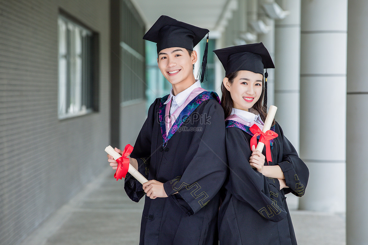 College Graduate Season Picture And HD Photos | Free Download On Lovepik